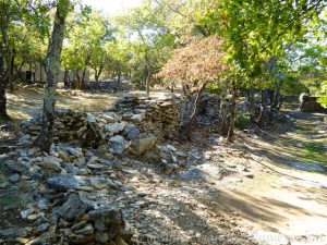 Borie Villahe near Bonnieux, Luberon, Vaucluse, Provence