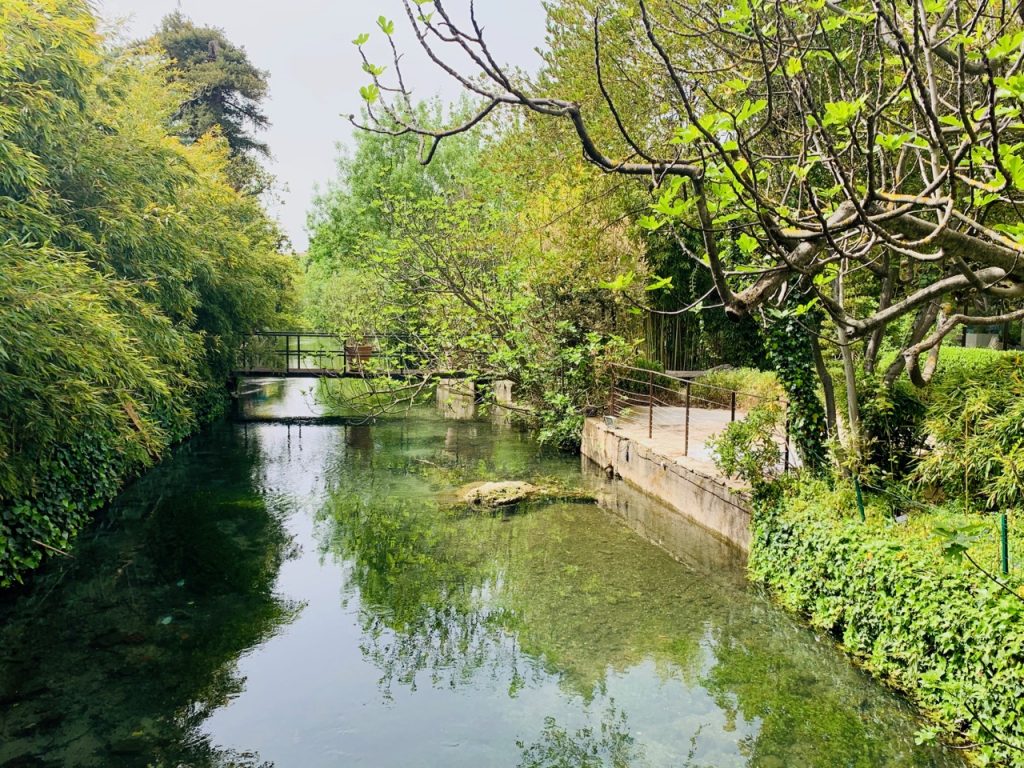 Spring in l'Isle sur la Sorgue, Luberon, Vaucluse, France