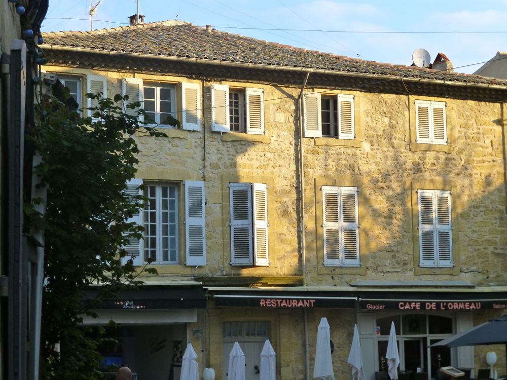 Cafe de L'Ormeau in Lourmarin, Vaucluse, Luberon Valley, Provence, France