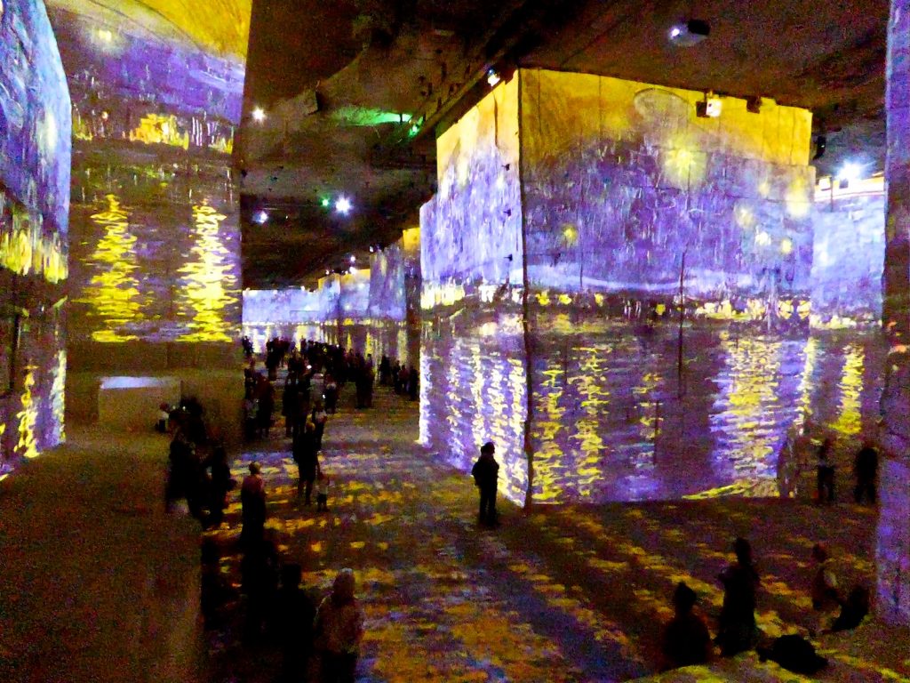 Carrières de Lumières 2019 Van Gogh's La Nuit étoilée, starry night