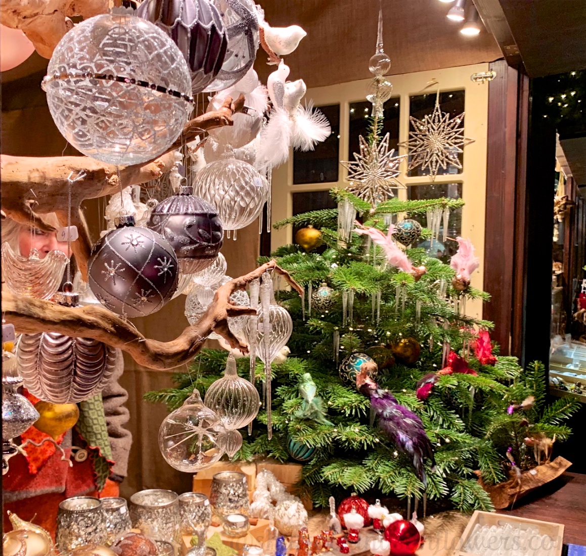 Christmas baubles and decorations for the Christmas tree at the Cologne Christmas market