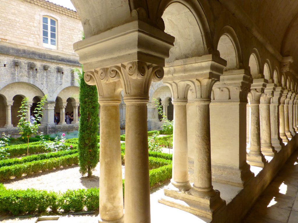 Cloisters of l'Abbaye Notre-Dame de Sénanque,