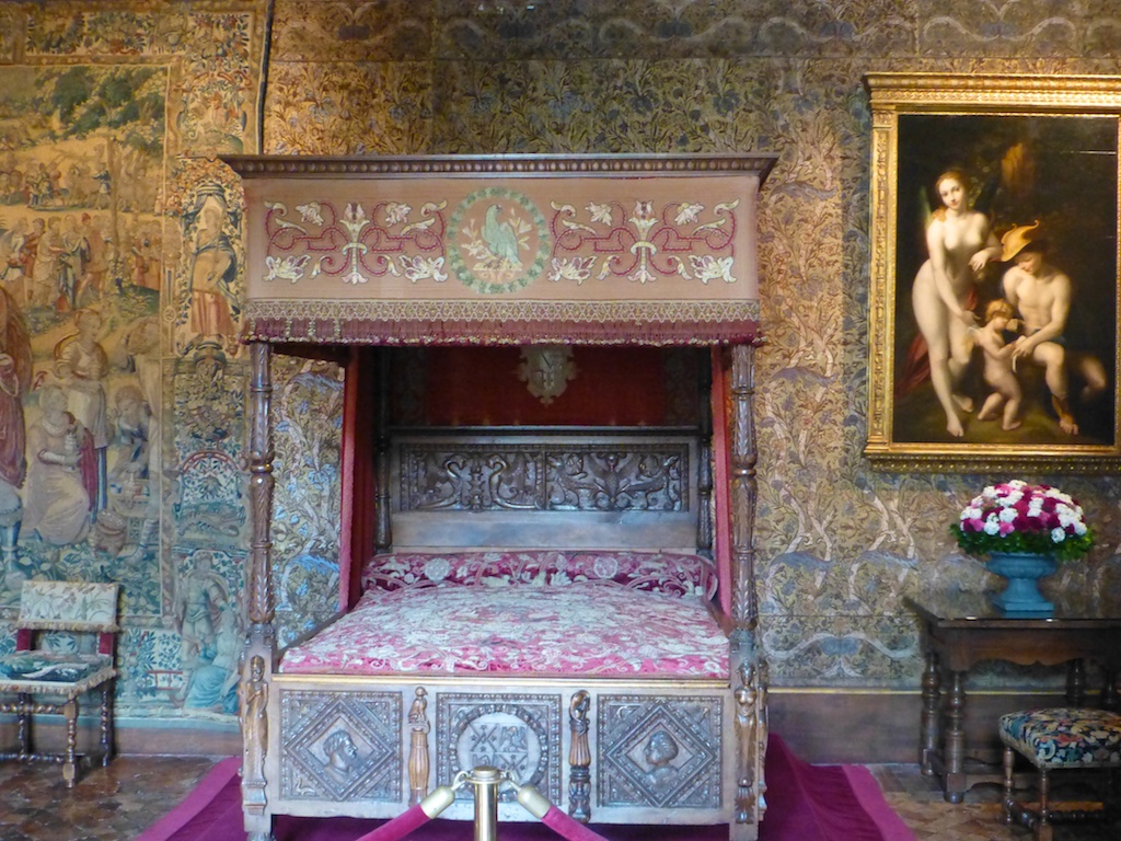 Grand bedroom at Chateau de Chenonceau