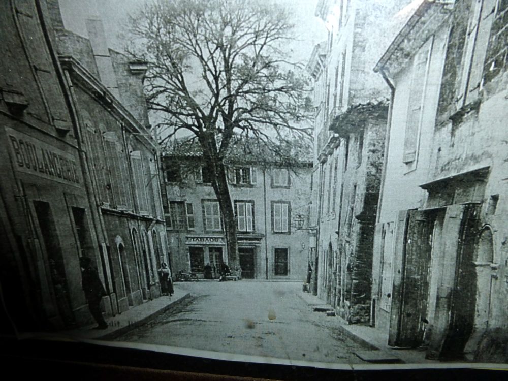 La Boulangerie, Lourmarin. the Luberon, Provence, France, in the 18th century!