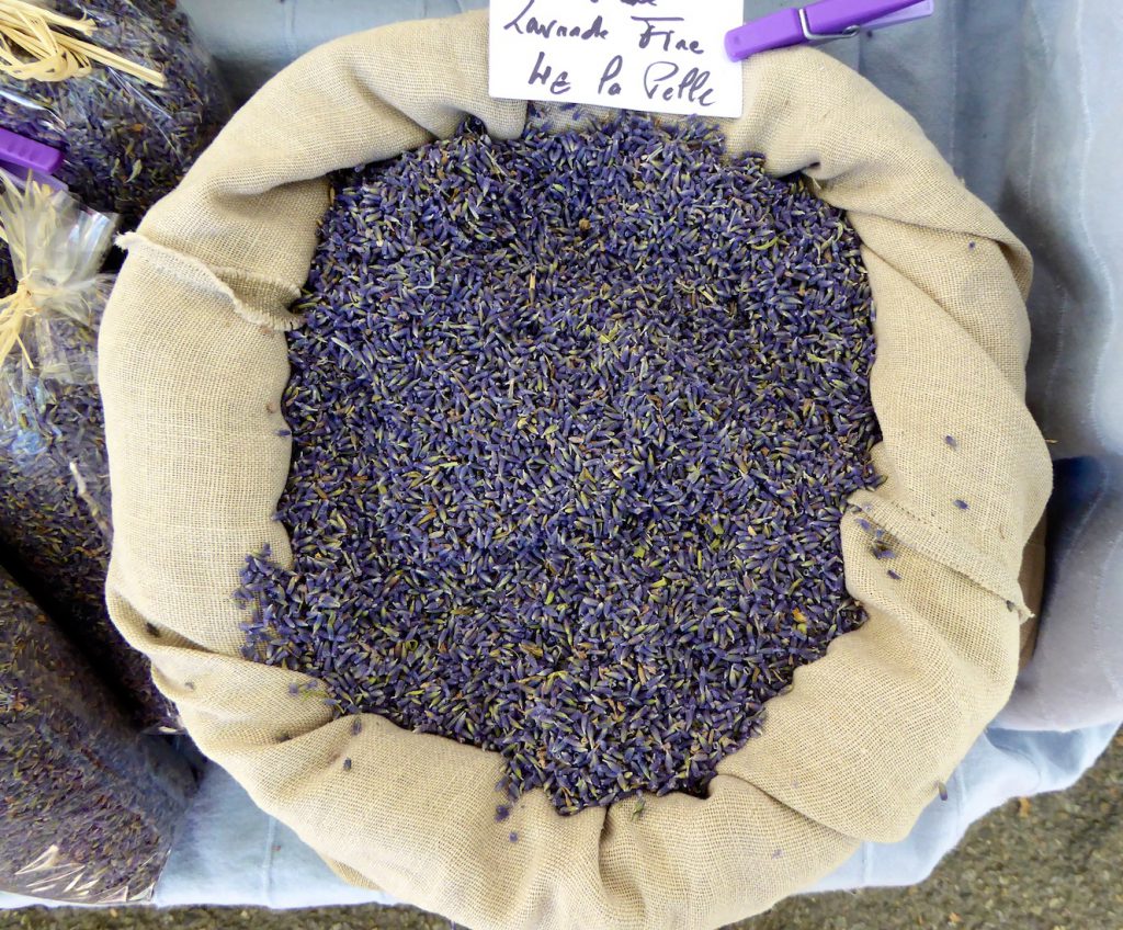 Lavender in the Lourmarin market