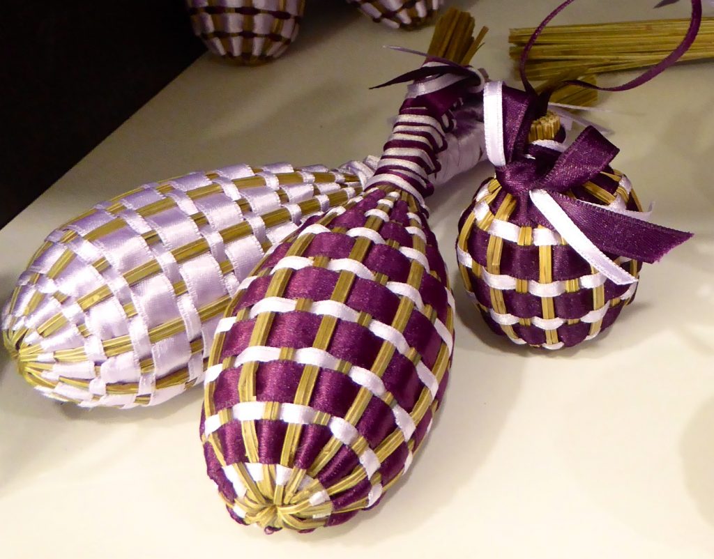 Lavender wands and boules from Maison FRANC Lourmarin, Luberon, Provence, France