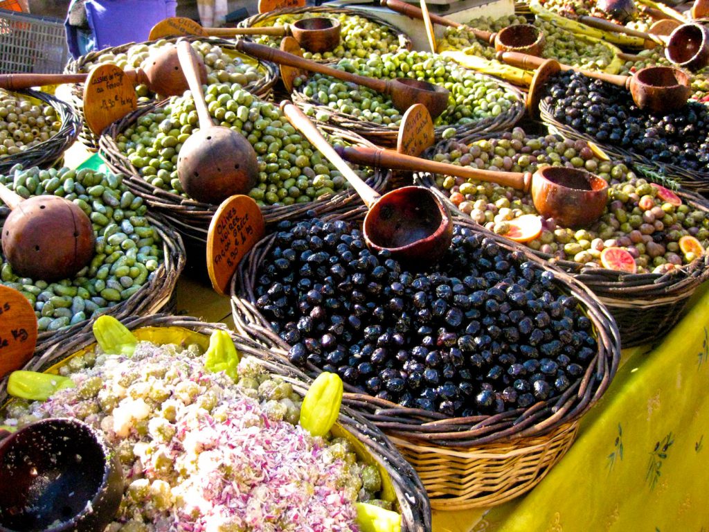 Olives for sale in the Uzès market