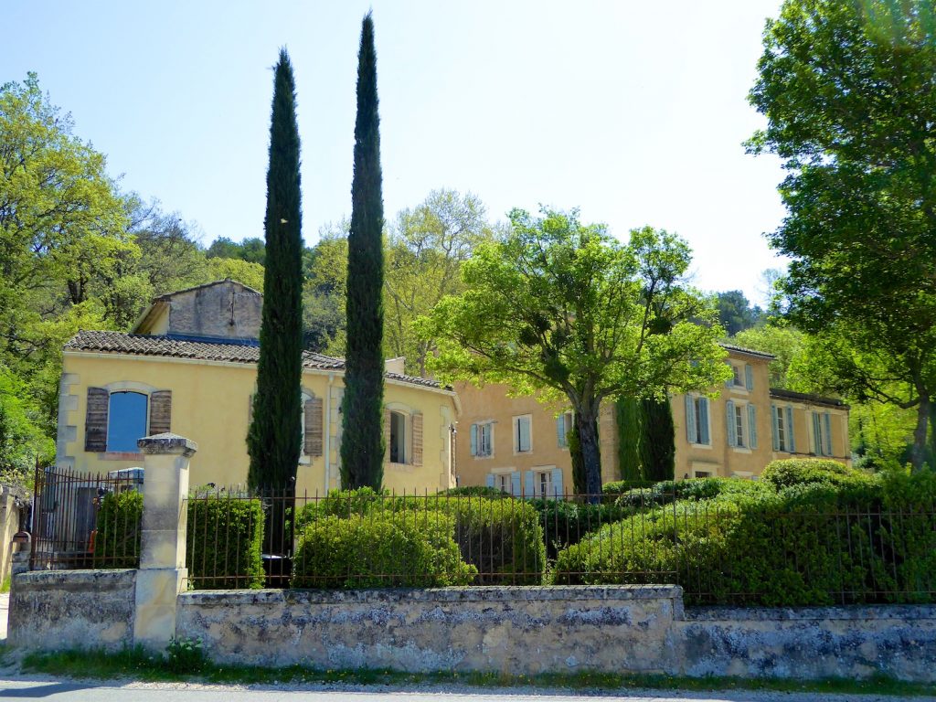 Provencal wine domains, Le Château Constantin, Lourmarin, Luberon, Provence