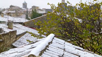 Snow on the Lourmarin roof tops, Lourmarin, Luberon, Provence