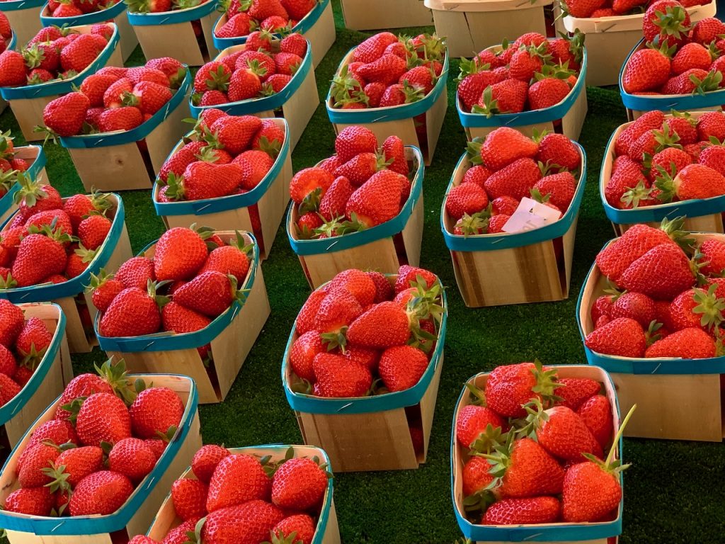 Strawberries for sale at Lourmarin market, Luberon, Vaucluse, Provence, France