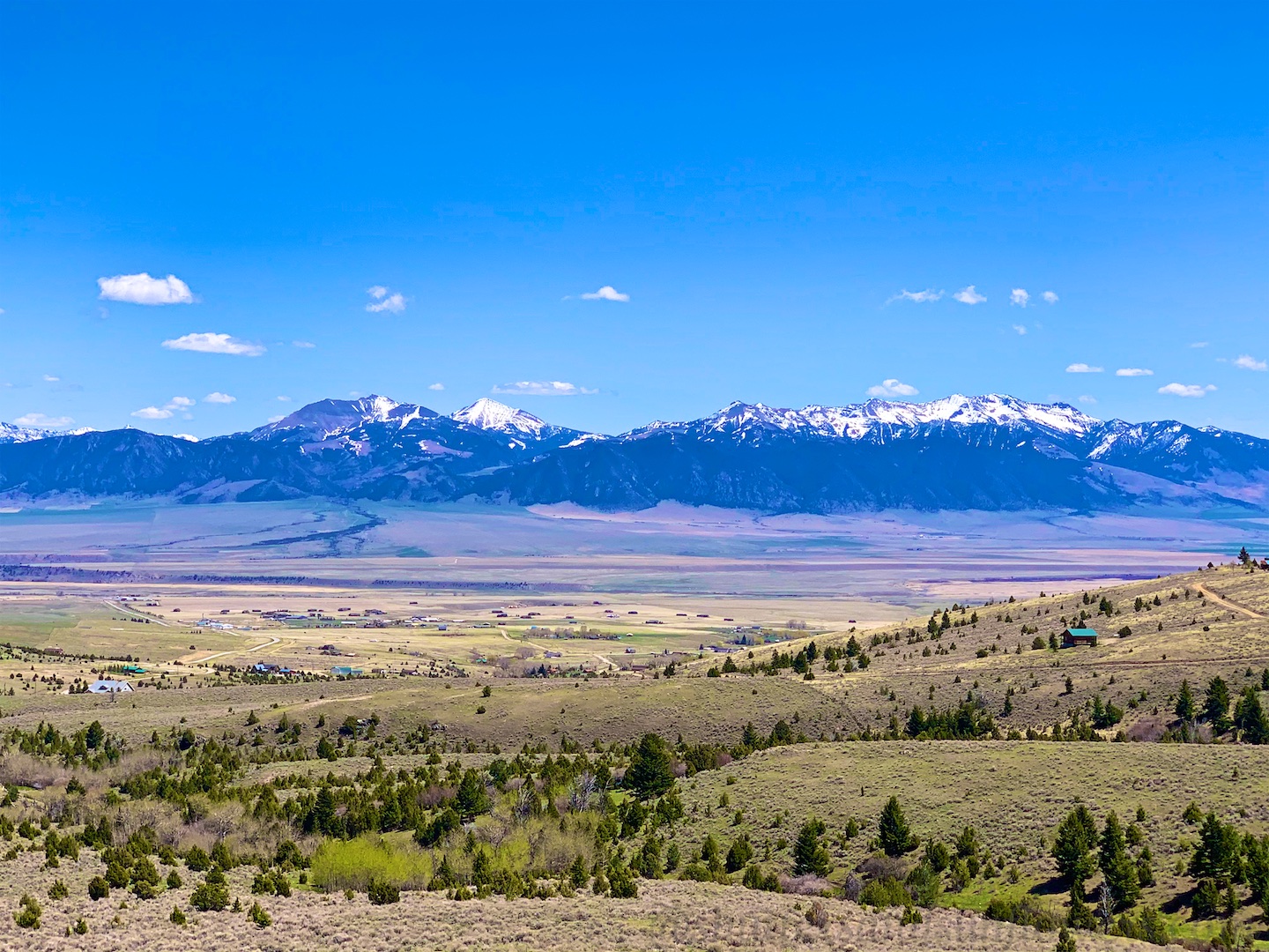 Views from Highway '287' near Ennis, Montana, USA